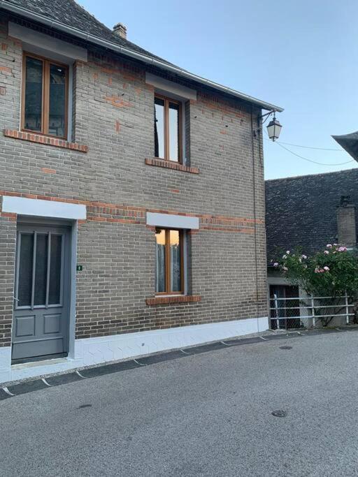 Maison De Village Avec Vue 4/5 Personnes Lou Rouchou Voutezac Extérieur photo